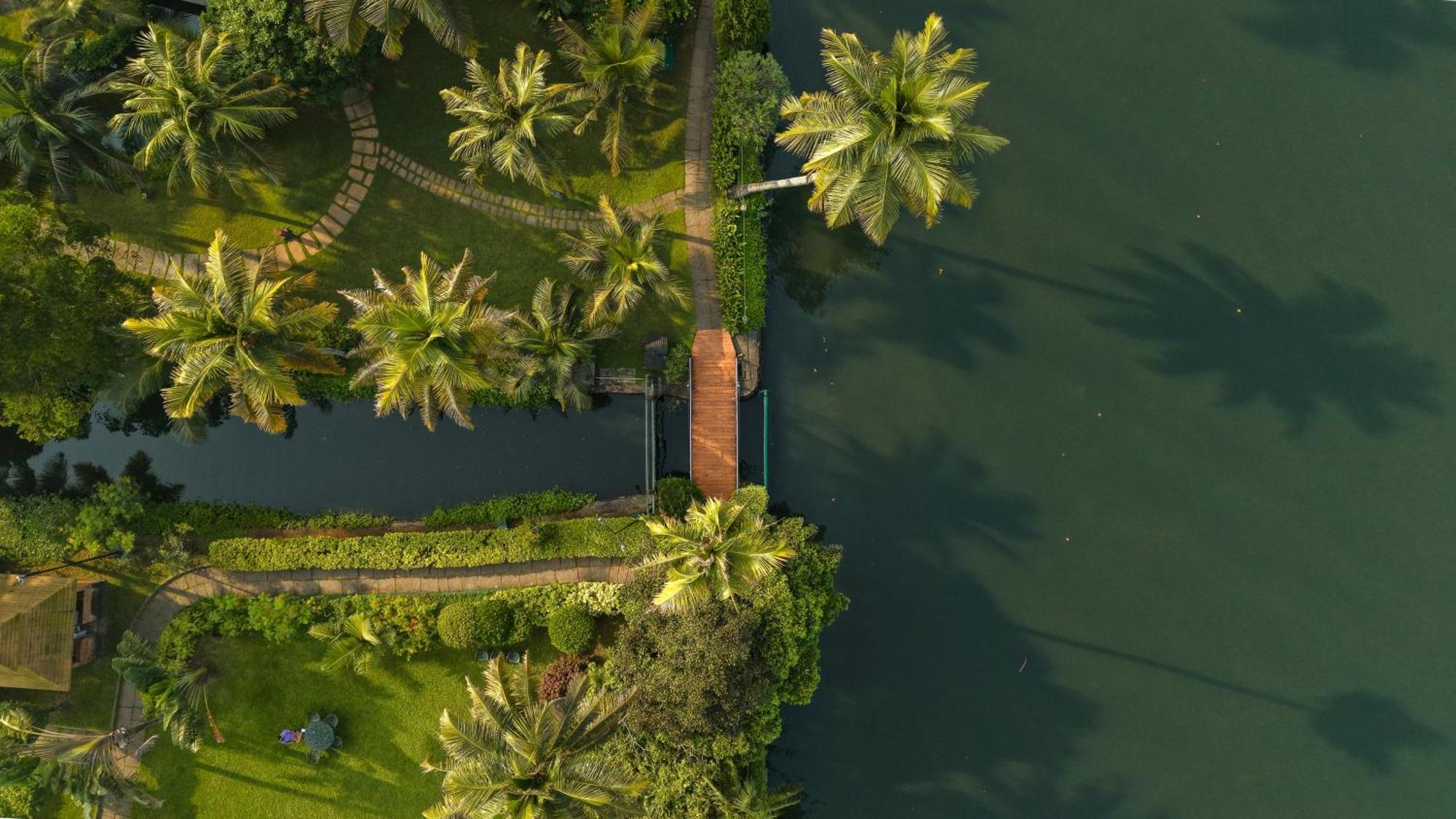 Lakesong Resort Kumarakom Exterior foto